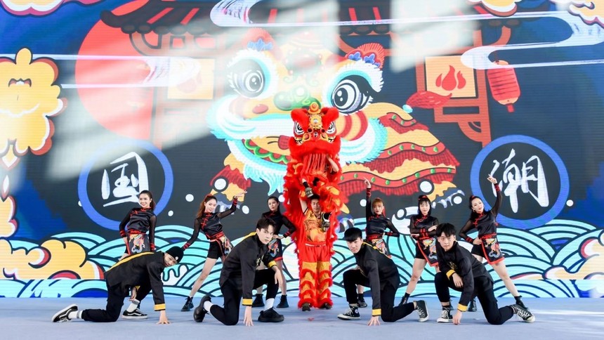 新中式时尚国潮京门炫狮本草纲目舞蹈