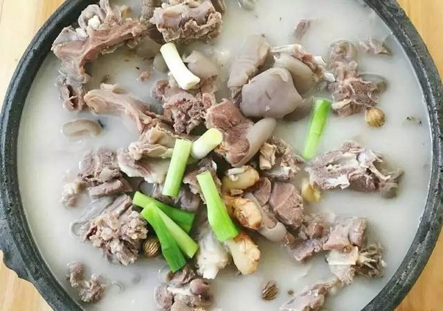 新闻动态 news  行业资讯 冬至:大冬小冬又一年  冬至吃羊肉的习俗