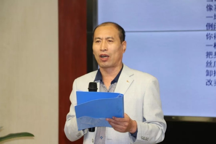 年9月22日,长河文化网推荐签约作家李浩楠石浩田等数人参加渭南市文联
