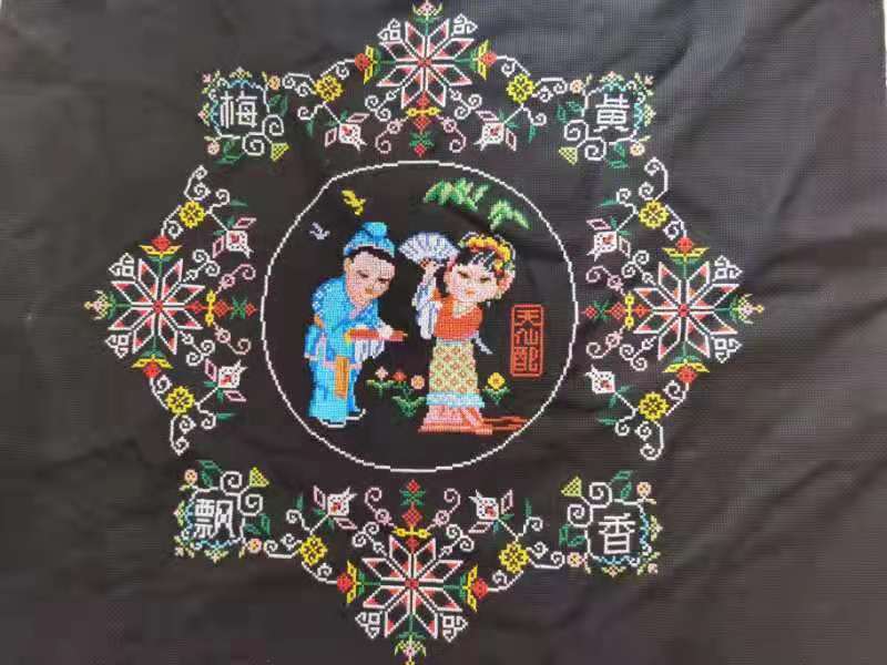 湖北黄梅挑花:老字号"梅开二度"融入现代生活焕发新活力