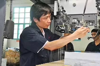 胶印过程中如何避免纸张起皱,预防及解决措施_重庆印刷质量检测-重庆