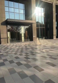 廣場(chǎng)地面瓷磚