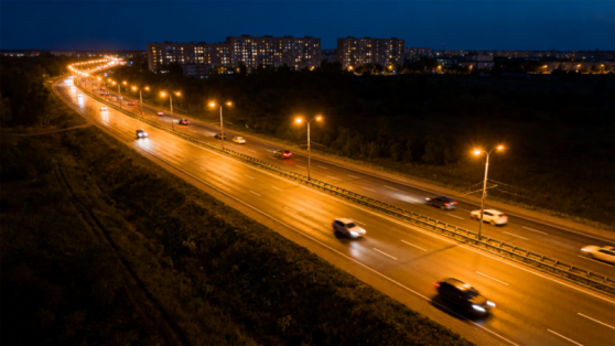 太阳能智慧路灯智能调光技术:点亮“双碳”