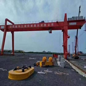 龍門吊安裝現場