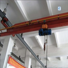 LX型電動(dòng)單梁懸掛起重機(jī)