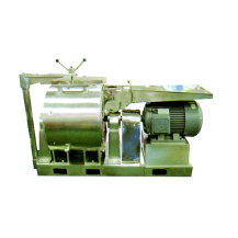 CW700型水冷式粉碎機(jī)主機(jī)外形
