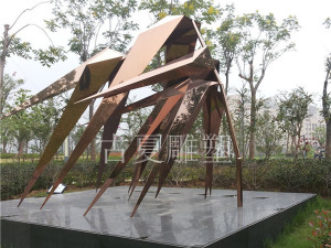 ​采购电镀不锈钢雕塑？ 上海距离不成问题。