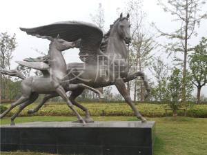 铸铜马雕塑怎么选来为您推荐 上海古夏雕塑厂家 