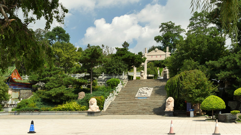 实景拍摄_沈阳市菩遥山墓园有限公司