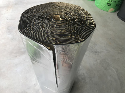 橡塑板保温棉隔热棉自粘铝箔室内屋顶楼顶防火管道墙体降噪隔音棉