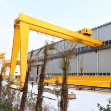 BMG型半門(mén)式雙梁起重機(jī)