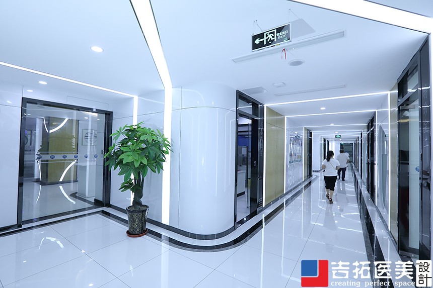 1564120095628359.jpg 吉拓口腔设计装修昇辉口腔二楼诊疗区过道.JPG