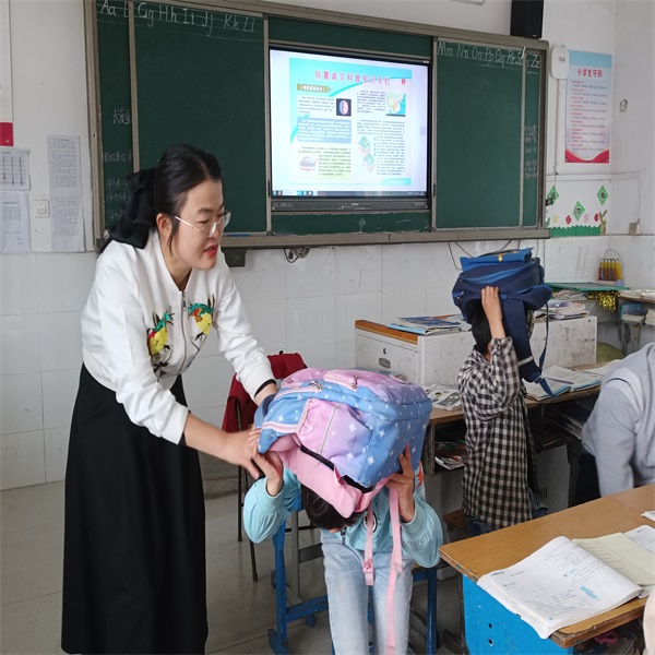 1683695397589601.jpg b91005cff0adf8bb49a16cc550c1b1e.jpg