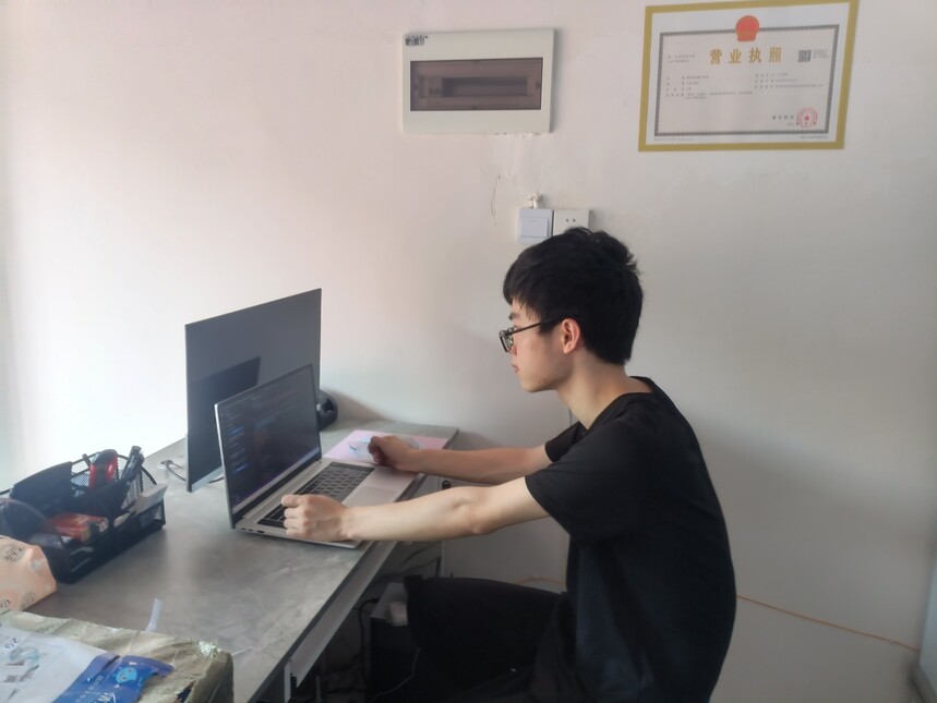 ͼ2 �Ŷӳ�Ա������Ŀ��������.jpg