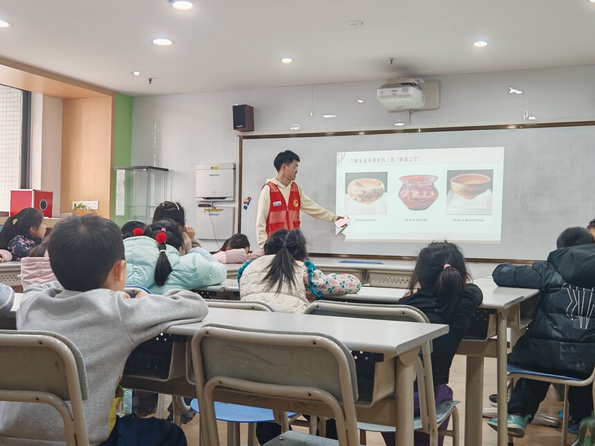 ͼ5 ����ϰүүѧ�ڲ���ݿγ�.jpg