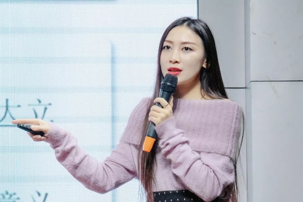 作家刘采采:三个"蓉漂"的爱与青春