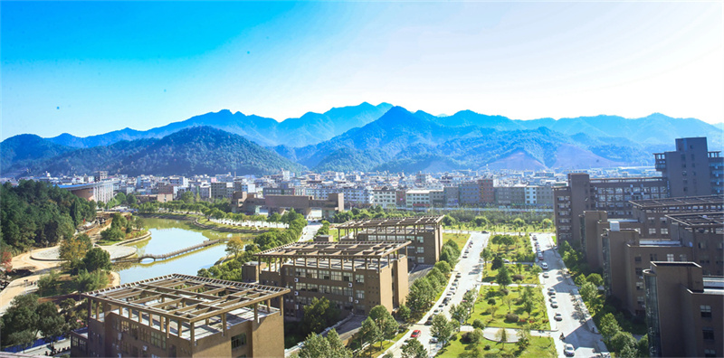 长沙哪所复读学校最好_长沙复读学校排名前三的_