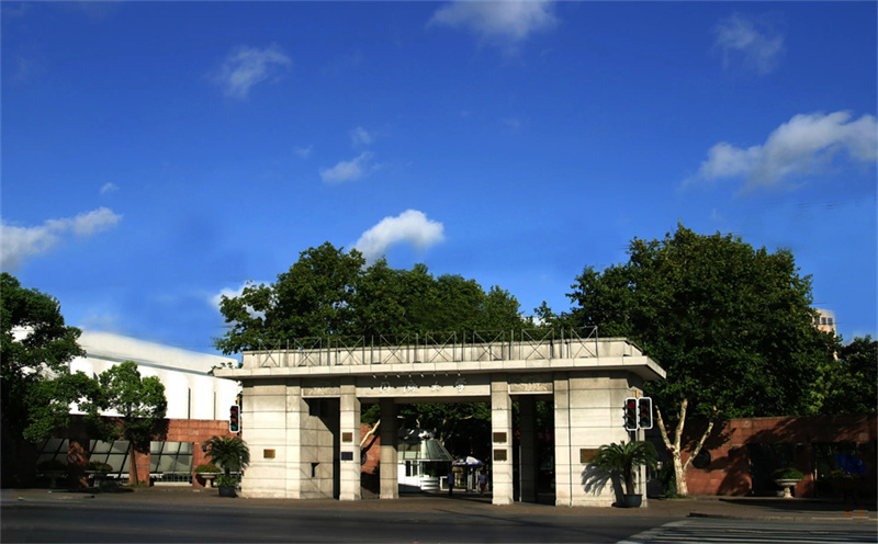 益阳万源明达学校复读班_益阳高考复读学校_
