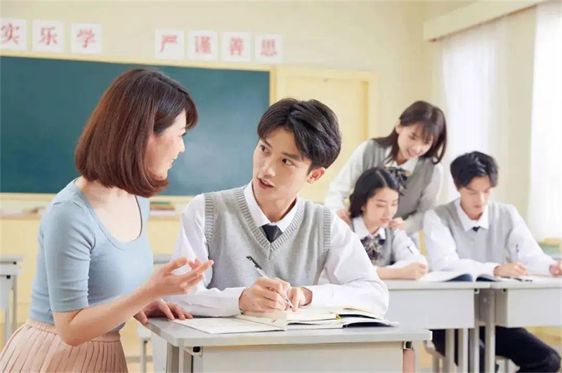 湘潭高考复读学校排名_益阳玉潭学校升学率_