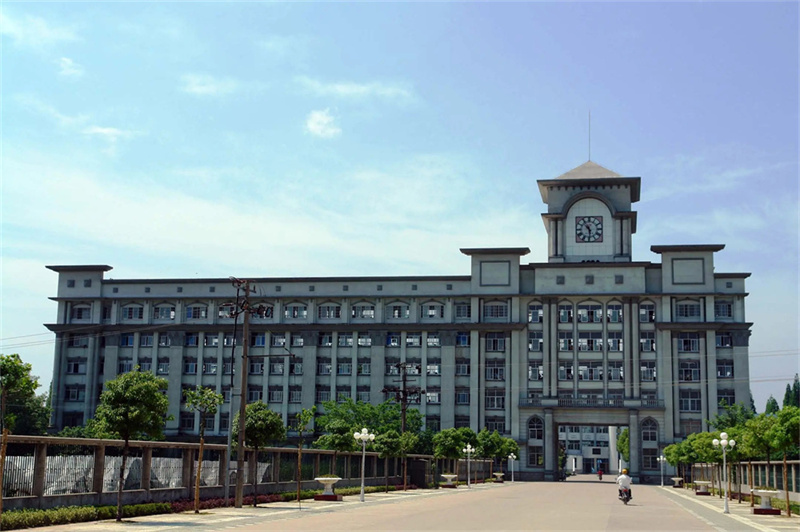 常德西洞庭一中升学率_岳阳市一中洞庭高级中学复读部_