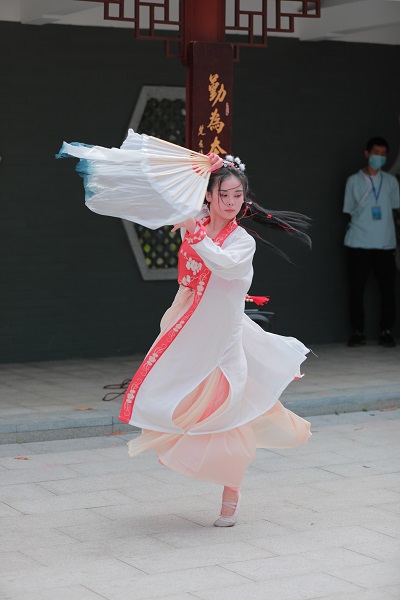 1620976442300155.jpg 5D4_4225.JPG