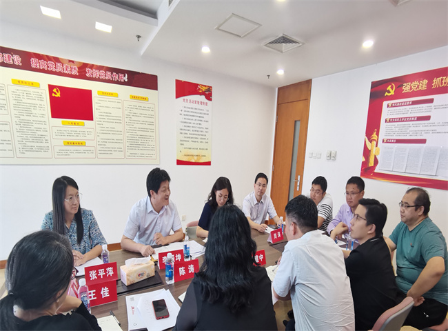 ddbf016919fec7bc4fd0f9f9da18b6c.jpg