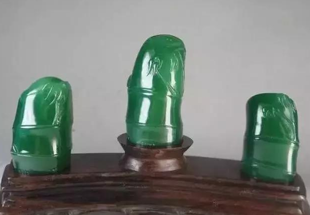 1573721526650903.png blob.png