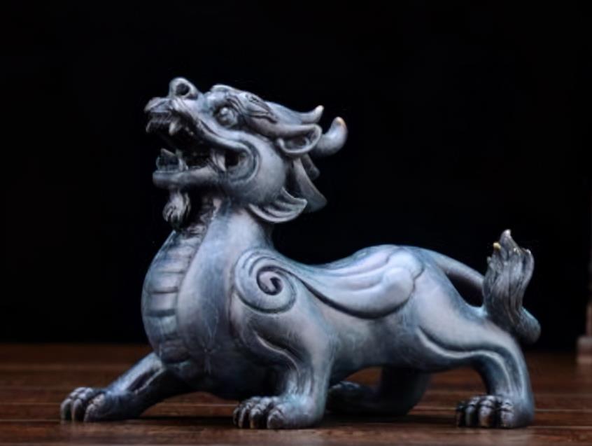 貔貅的寓意是什么除了招财开运辟邪它还是个情种哦