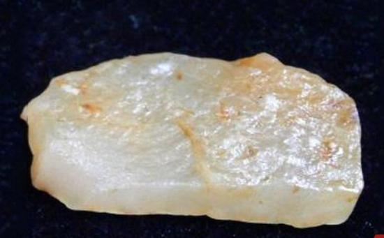 黄龙玉原石图片分析,从黄龙玉原石图片看黄龙玉_中国翡翠玉石网