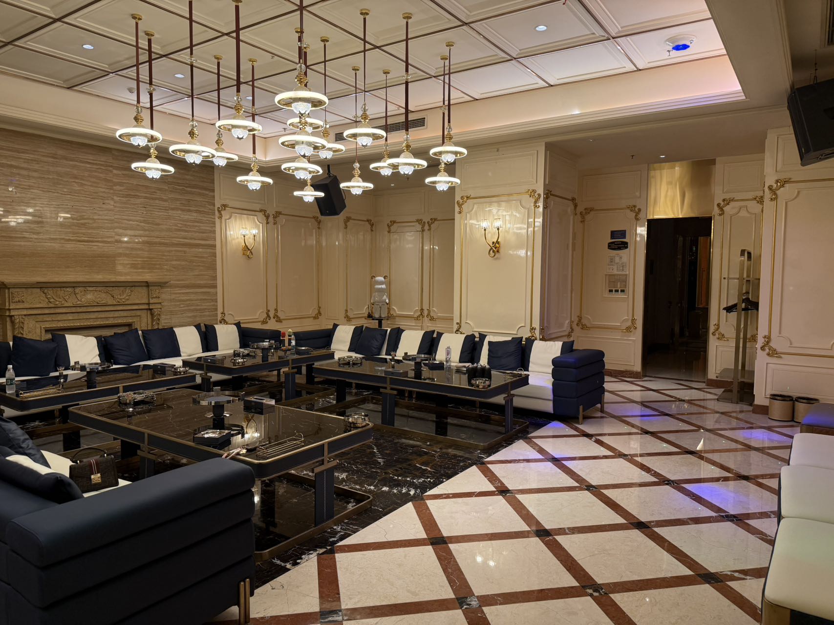 1770556801189333.jpg 成都仁和春天.jpg