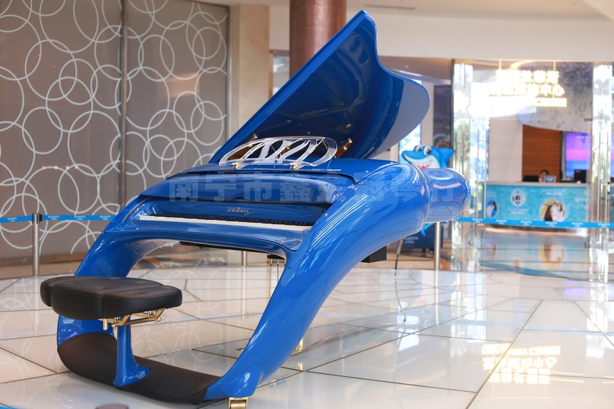 亚特兰蒂斯的蓝色飞马钢琴