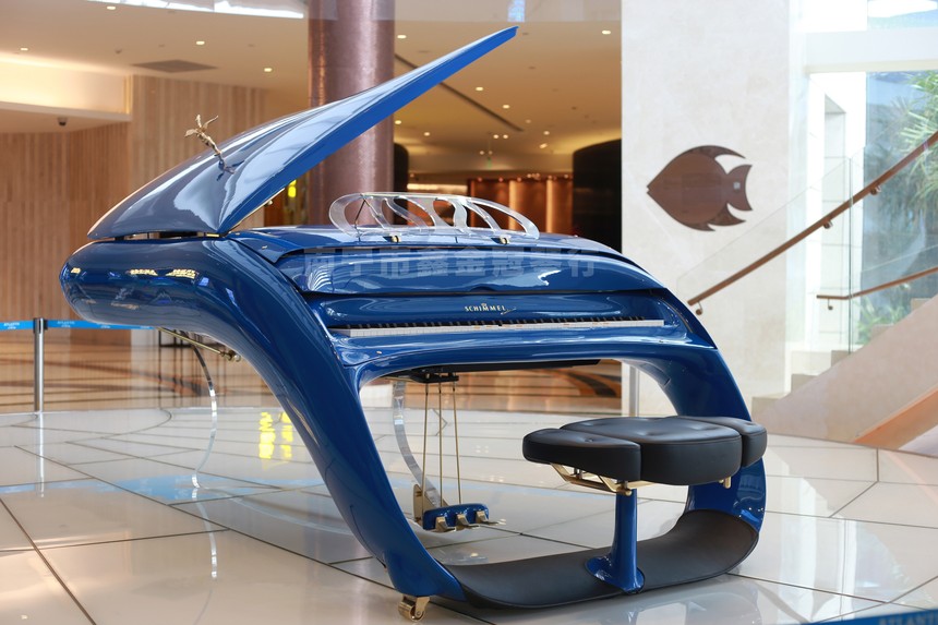 亚特兰蒂斯的蓝色飞马钢琴