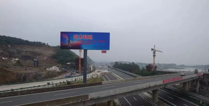 �����淢��