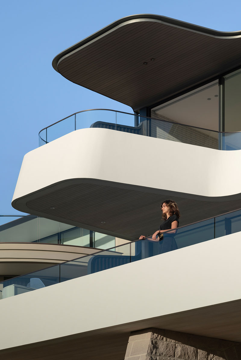 1563503631185428.jpg cantilevered-balcony-modern-architecture-170719-1252-08.jpg