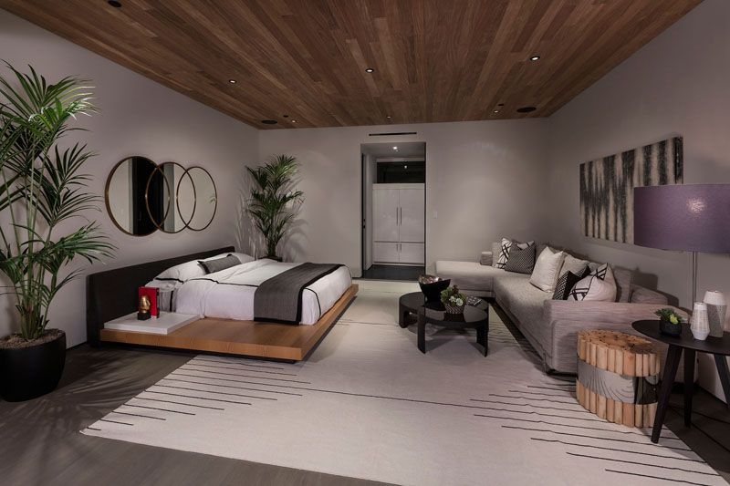 1564108638689943.jpg modern-bedroom-with-couch-220719-1113-14.jpg