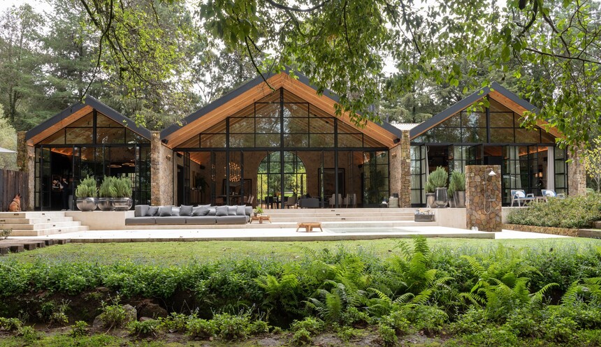 墨西哥石头庄园住宅 / chain   siman   modo manera