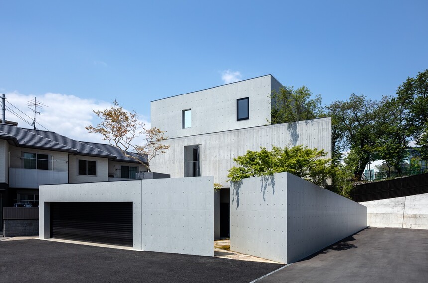 混凝土和枯山水组成的日本现代别墅