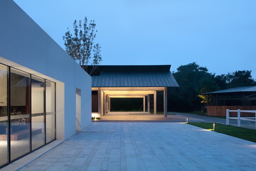 马术运动场汇一建筑