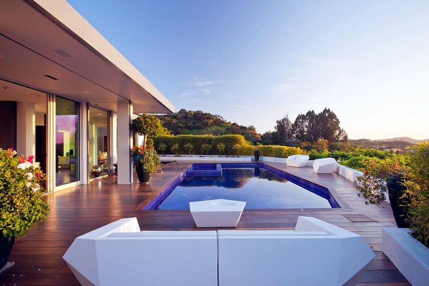 Beverly-Hills-House-01.jpg