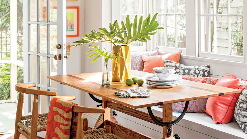 small-space-kitchen-nook-2461301-lulie3932.jpg
