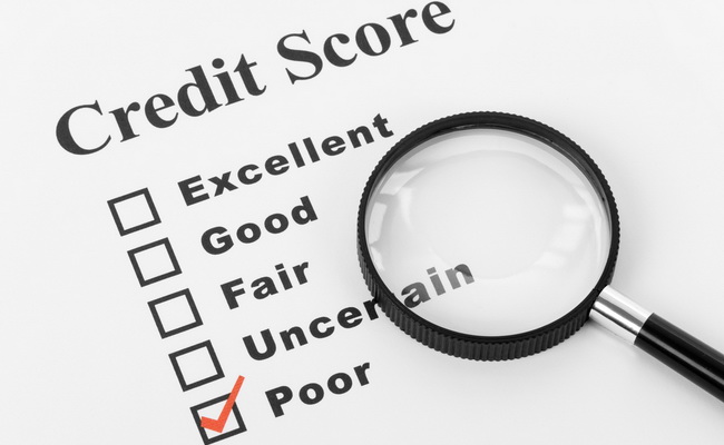 Paying-rent-late-will-hit-credit-score.jpg