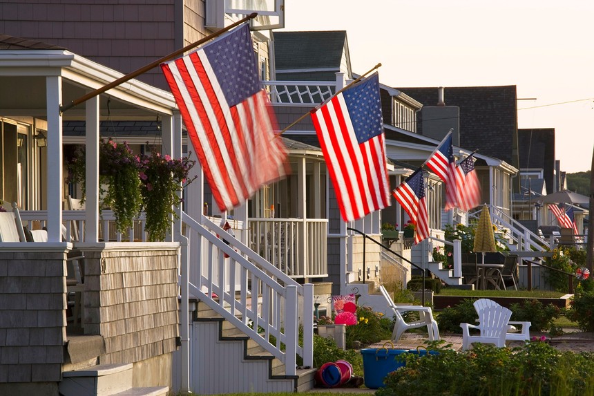 160531_em_flags.jpg