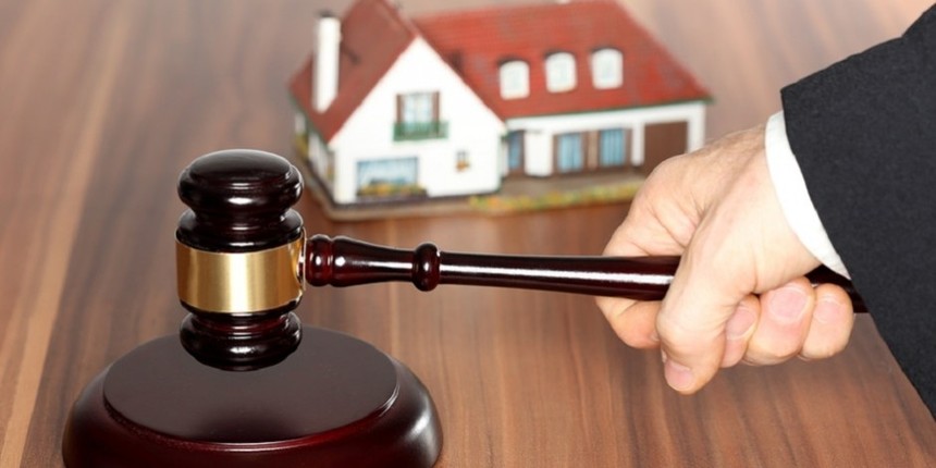 auction-house-bigstock-L-940x470.jpg