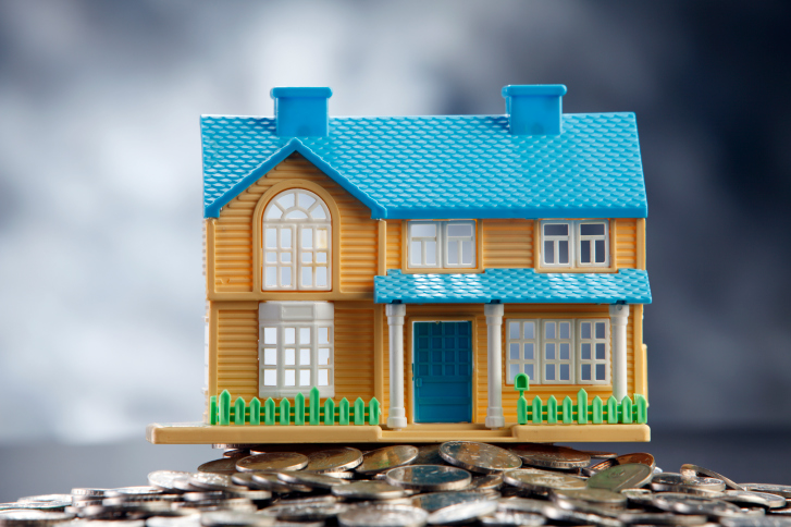 House_Atop_Money_Pic_05_18_17_0.jpg