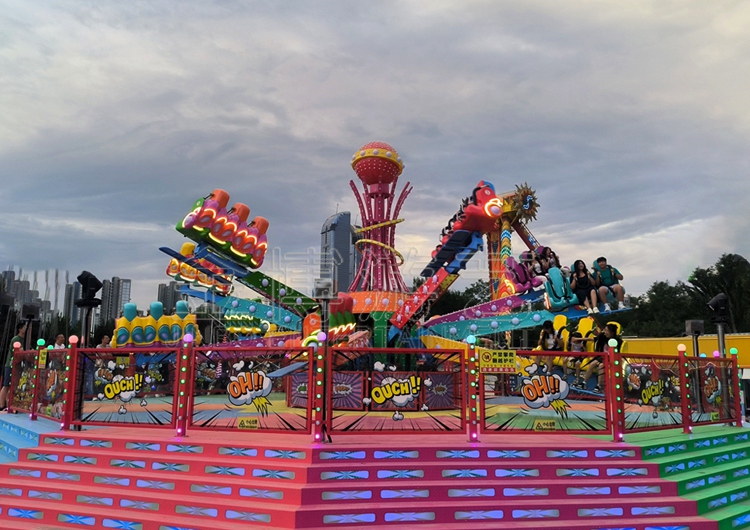 激情跳跃.jpg 激情跳跃游乐设备.jpg