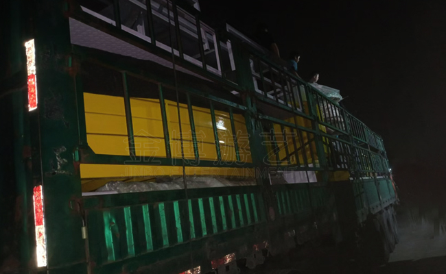 13.14米摩天轮.jpg 2024年11月大型游乐设备厂家发货情况.jpg