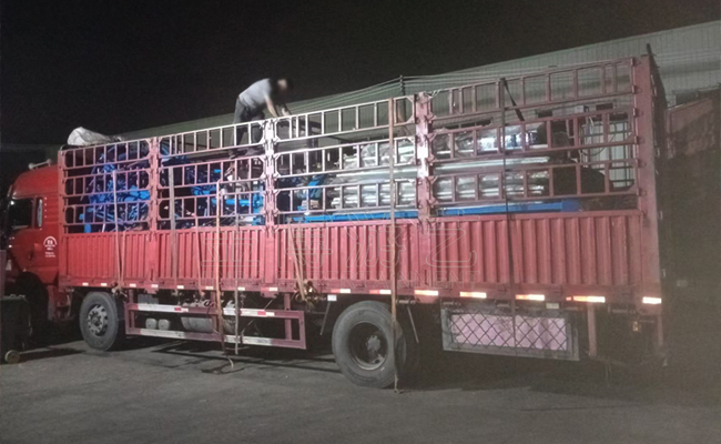 24座摇头飞椅(无基础).jpg 2024年11月大型游乐设备厂家发货情况.jpg