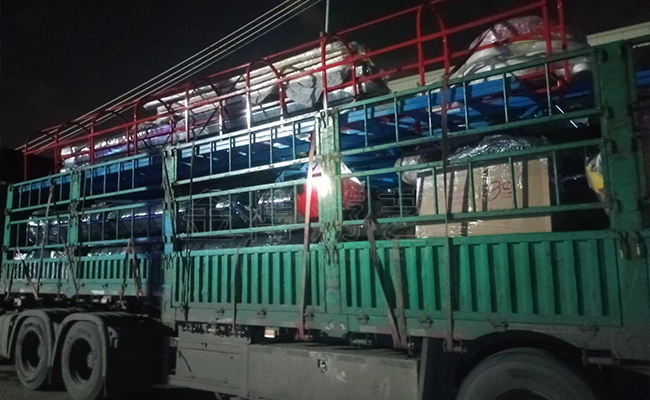 23座大摆锤.jpg 2024年11月大型游乐设备厂家发货情况.jpg