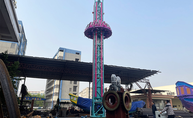 15米旋转塔.jpg 金博游艺乡村旅游项目15米旋转塔厂内调试.jpg
