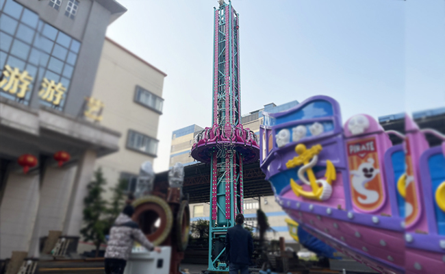 15米旋转塔.jpg 金博游艺乡村旅游项目15米旋转塔厂内调试.jpg